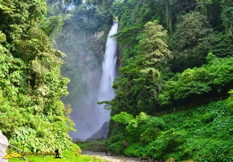  Lake Sebu Seven Falls: A Symphony of Nature and Cultural Immersion!